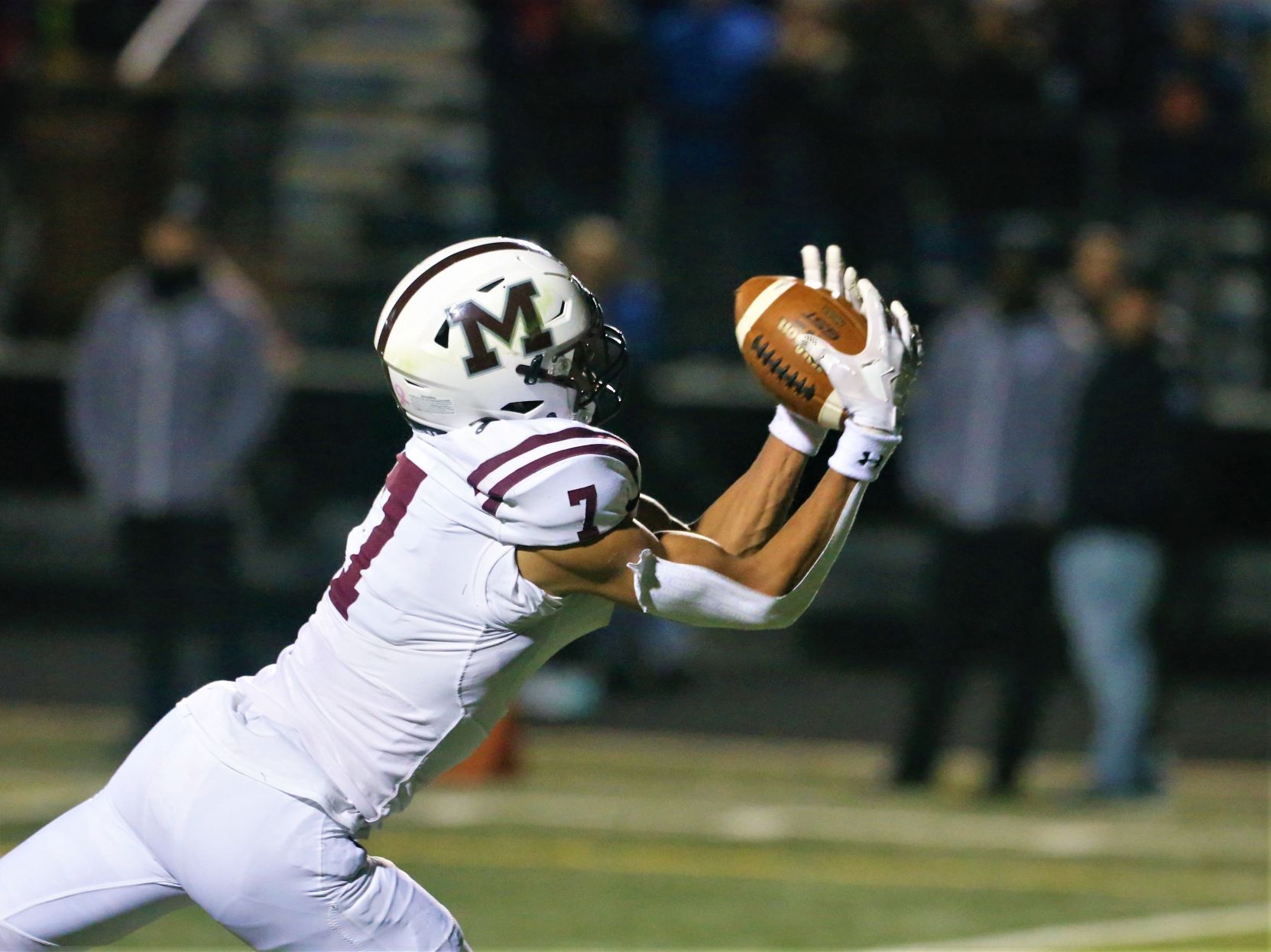 110521-qc-spt-moline fball1.jpg